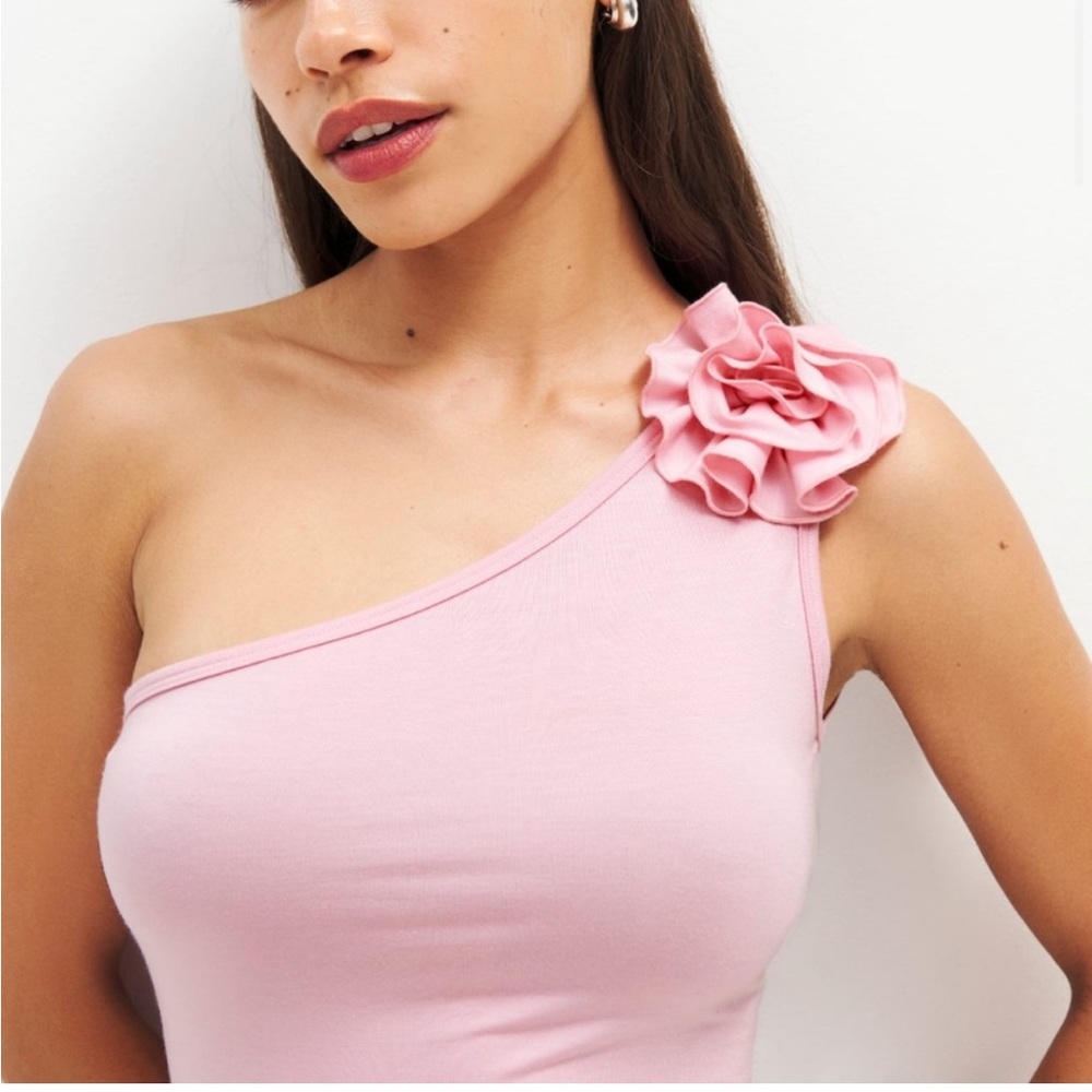 NWT Reformation Camellia Knit Top